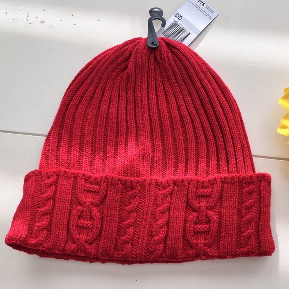 Nautica Women's One Size Red Cable Knit Beanie, Winter Cuffed Cup Hat NW - Picture 1 of 13